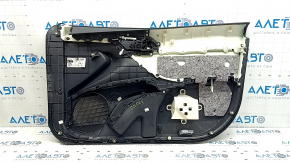 Обшивка двери карточка передняя левая Toyota Camry v70 18-18 кожа черная с черной вставкой пластик, подлокотник кожа, хром молдинг, с ручкой, царапины, потерта