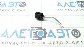 Фишка на сигнал предупреждающий Toyota Camry v70 18-19 hybrid