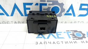 Кнопка подогрева сидений Toyota Camry v70 18-24