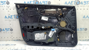Обшивка двери карточка передняя правая Audi A4 B9 17-19 черная, бежевый подлокотник кожа, вставка бежевая кожа, Bang and Olufsen, надрыв