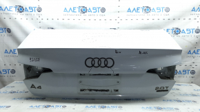 Крышка багажника Audi A4 B9 17-19 белый LY9C, окрашена 0,25-0,3, царапины