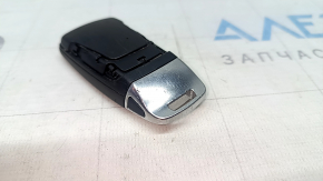 Ключ smart Audi A4 B9 17-21 тип 1, 4 кнопки, без накладки, потерт, царапины, тычки