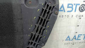Защита двигателя Audi A4 B9 17-19 потерт, отломан уголочек, примят