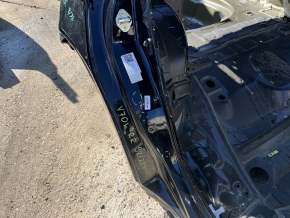 Закат заднего крыла правый Toyota Camry v70 18-24 на кузове, черный, тычки