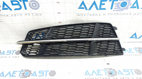 Решетка переднего бампера левая Audi A6 C7 16-16 хром молдинг, песок