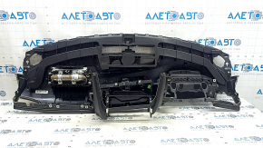 Торпедо передняя панель с AIRBAG Audi A6 C7 16-18 рест, черная