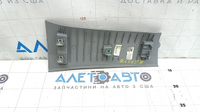 Накладка задней стойки левая верхняя Lincoln Corsair 20-26 серая