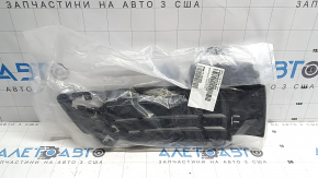 Решетка переднего бампера правая BMW X5 F15 14-18 закрытая с серой накладкой