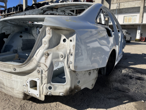Четверть крыло задняя правая Audi A6 C7 12-18 на кузове, белая, крашенная