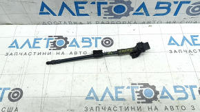 Форсунка омывателя лобового стекла левая Lincoln Corsair 20-26