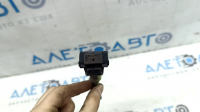 Форсунка омывателя лобового стекла правая Lincoln Corsair 20-26