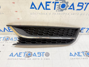 Решетка переднего бампера левая VW Passat b7 12-15 USA без птф, без молдинга