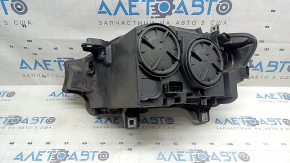 Фара передняя правая BMW X3 F25 15-17 галоген, царапина