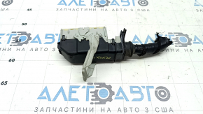 Фишка подкапотного блока предохранителей Lincoln Corsair 20-26 серая