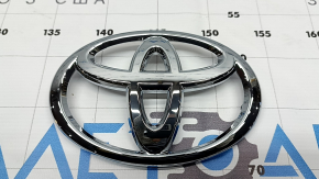 Эмблема решетки радиатора grill Toyota Sequoia 08-16