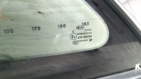 Форточка глухое стекло задняя левая Kia Niro 17-22 хром, царапины на хроме, клей