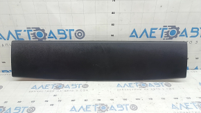 Обшивка двери багажника верхняя Mazda CX-5 17-24 черная, потерта