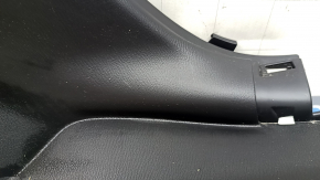 Накладка задней стойки нижняя левая Mazda CX-5 22-25 черная, царапины