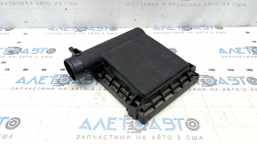Верхняя крышка корпуса воздушного фильтра Toyota Prius 30 10-15 без расходомера