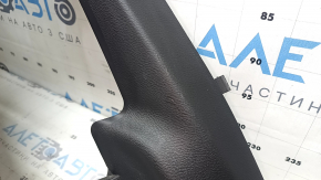 Обшивка арки левая Nissan Rogue 23-26 черная, под цельный пол US built, царапины