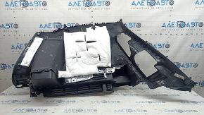 Обшивка арки правая Nissan Rogue 21-26 черная, под цельный пол US built, царапины