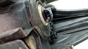 Фара передняя правая Toyota Prius 30 13-15, рест, галоген, паутинка, под полировку