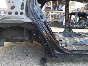 Закат заднего крыла правый Toyota Prius 30 13-15 на кузове, черный, замят, тычка