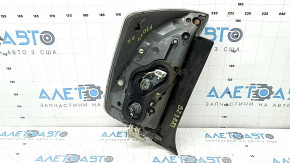 Фонарь правый Toyota Prius 30 13-15 рест, трещины в стекле, потерт