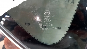 Форточка глухое стекло задняя правая Mazda CX-5 17-24 с уплотнителем