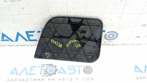 Брызговик порога задний правый Ford Escape 13-19 царапины, сломано крепление