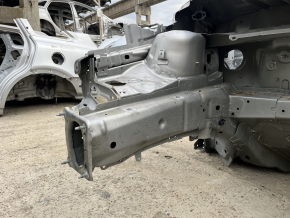 Четверть передняя правая Ford Escape MK3 17-19 рест, на кузове, серебро