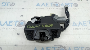 Замок двери багажника Toyota Rav4 16-18 электро