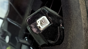 Фонарь внутренний дверь багажника правый Toyota Rav4 16-18 LED, запотевший