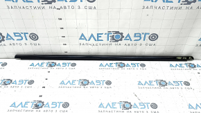 Молдинг дверь-стекло центральный задний левый Jeep Grand Cherokee WL 22-26 черный глянец