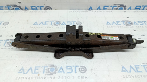 Cric ruginit pentru Toyota Rav4 13-18