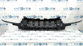 Решетка радиатора grill в сборе Jeep Grand Cherokee WL 21-26 тип 1, черный глянец, хром, царапины, отходит молдинг