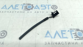 Фишка на сигнал Toyota Rav4 13-18