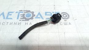 Фишка на датчик уровня жидкости бачка омывателя Toyota Rav4 13-18