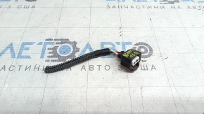 Фишка на мотор омывателя Toyota Rav4 13-18