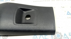 Накладка центральной консоли задняя Toyota Rav4 16-18 черная, царапины