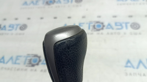 Ручка КПП Toyota Rav4 16-18 резина черная, царапины