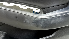 Обшивка двери карточка передняя правая Honda Accord 23-26 черная, подлокотник кожа черная, вставка кожа черная, с ручкой, пятна