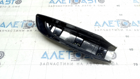 Накладка продольного рейлинга задняя левая Toyota Rav4 13-16 2 части, сломано крепление, сломаны защелки