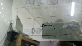 Дверь багажника голая со стеклом Toyota Rav4 16-18 под электро и камеру, черный 209, с трапецией дворника и поводком, царапины на стекле, тычка
