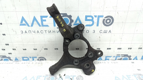 Цапфа передняя левая Toyota Rav4 13-18 ржавая