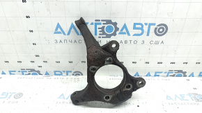 Цапфа передняя правая Toyota Rav4 13-18 ржавая