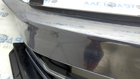 Решетка радиатора grill Honda Accord 16-17 hybrid, в сборе, с хромом, сколы