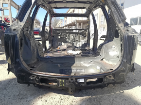 Задняя панель Toyota Rav4 16-18 2 части, на кузове черная, ржавая