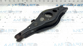 Brațul de control inferior de sub arcul stânga spate al Toyota Rav4 15-18 este ruginit, blocul silențios trebuie înlocuit