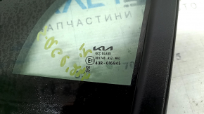 Стекло двери треугольник с уплотнителем переднее левое Kia Sportage 23-26